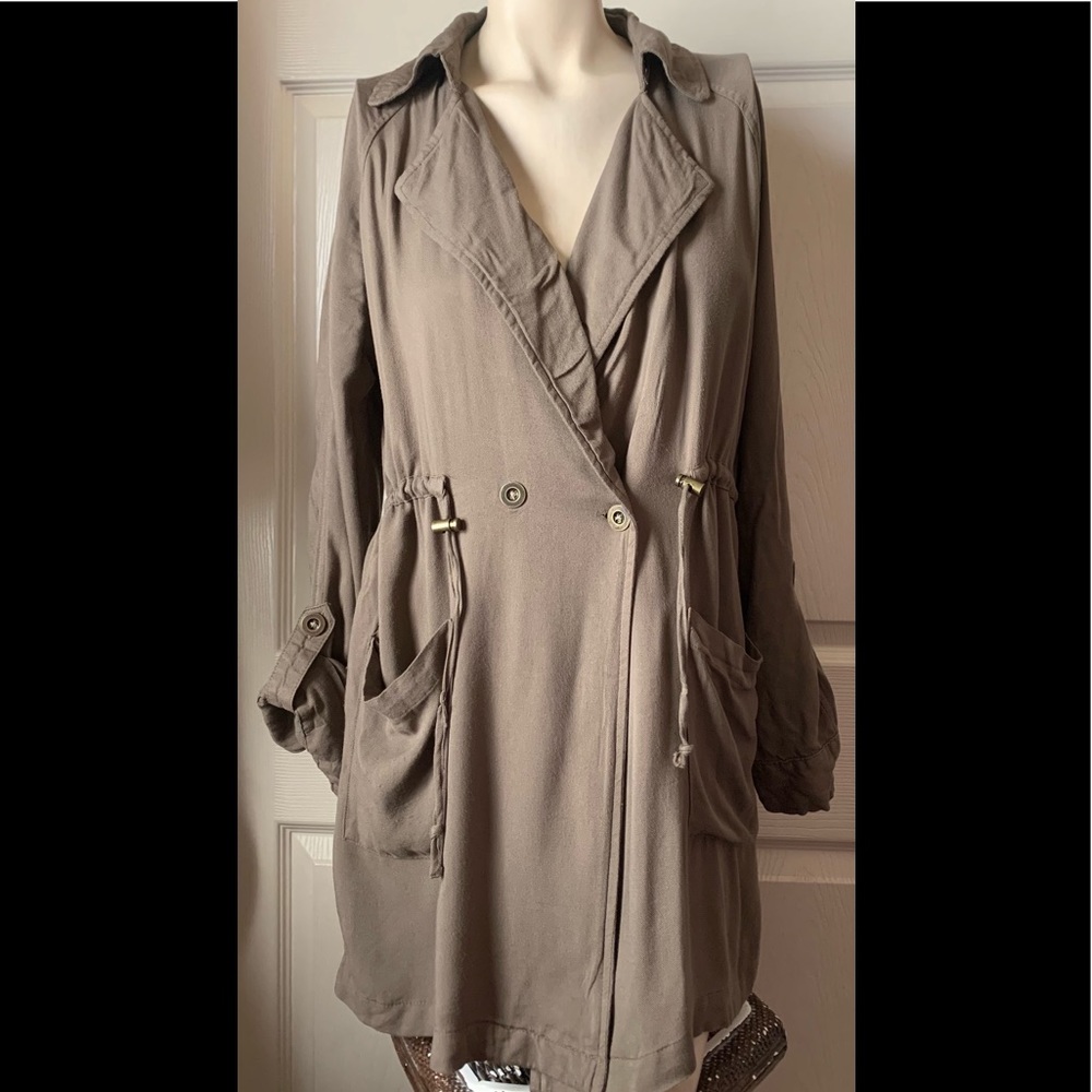 Utility Jacket - Picture 1 of 7